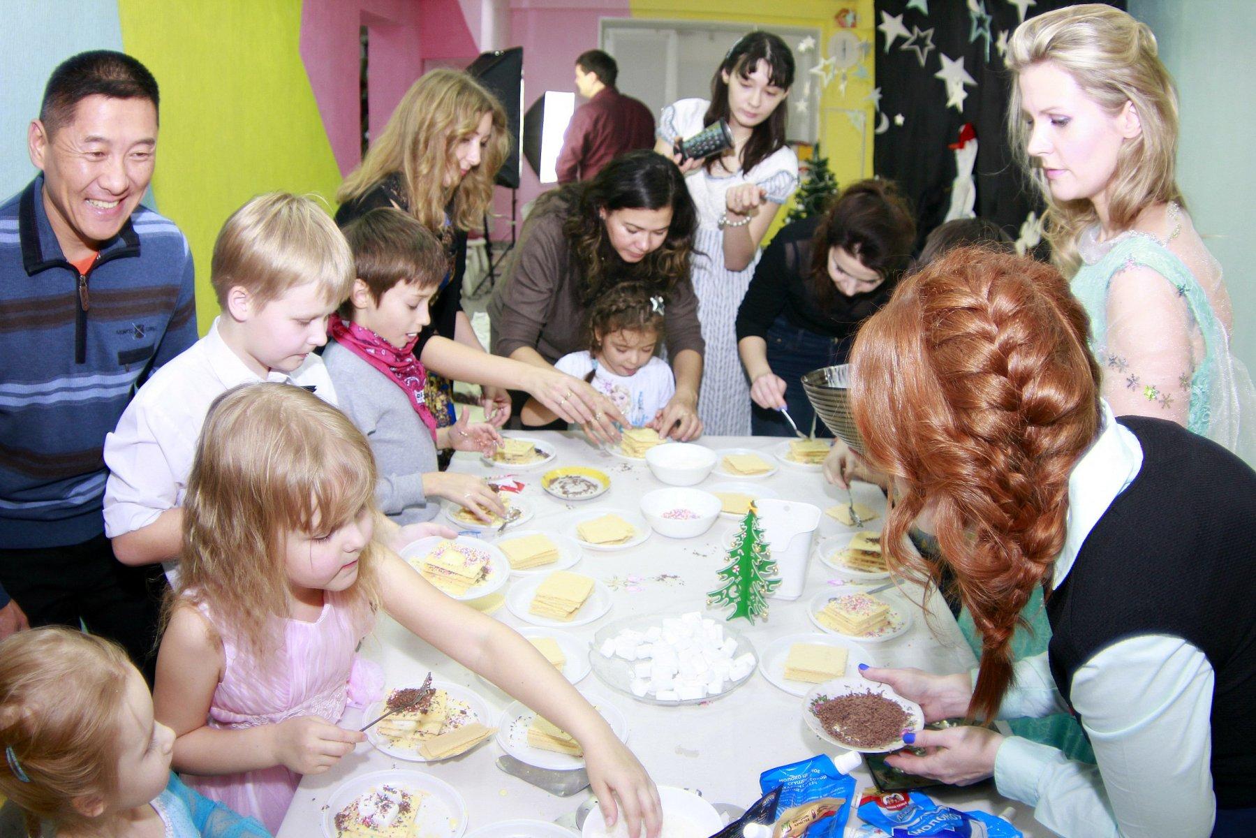 Семейный клуб семьи. Семейный клуб в детском саду. Семейный клуб Рождество. Фэмили клаб Тула. Профиль семейного клуба в ДОУ.