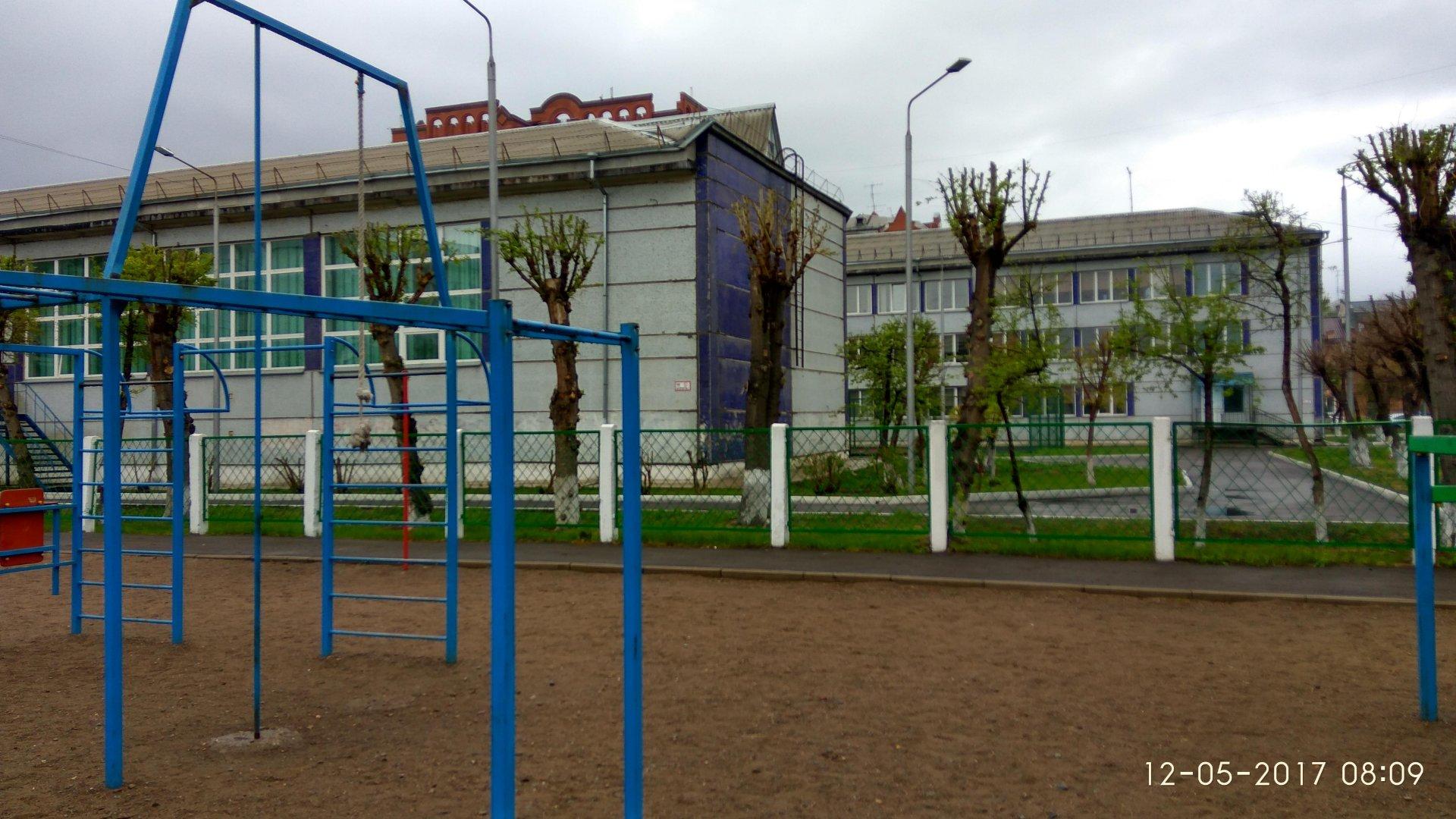 Учеников гимназии № 6 мы приглашаем на первое БЕСПЛАТНОЕ занятие по капоэйра! В