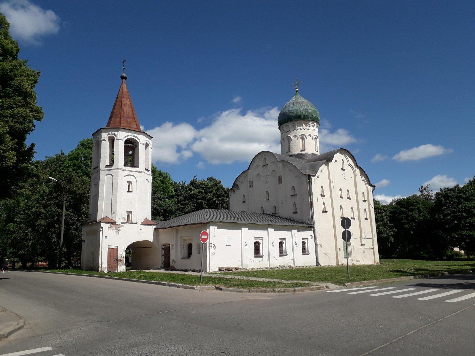 Церковь федора стратилата на ручью в новгороде фото