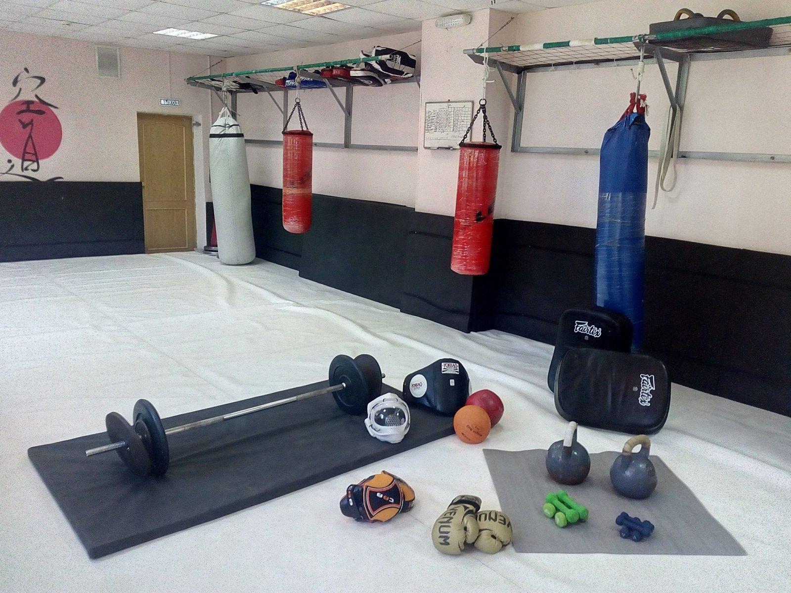 Силачи обновили рекорды города на турнире в СК "Локомотив" Спорт Селдон Новости