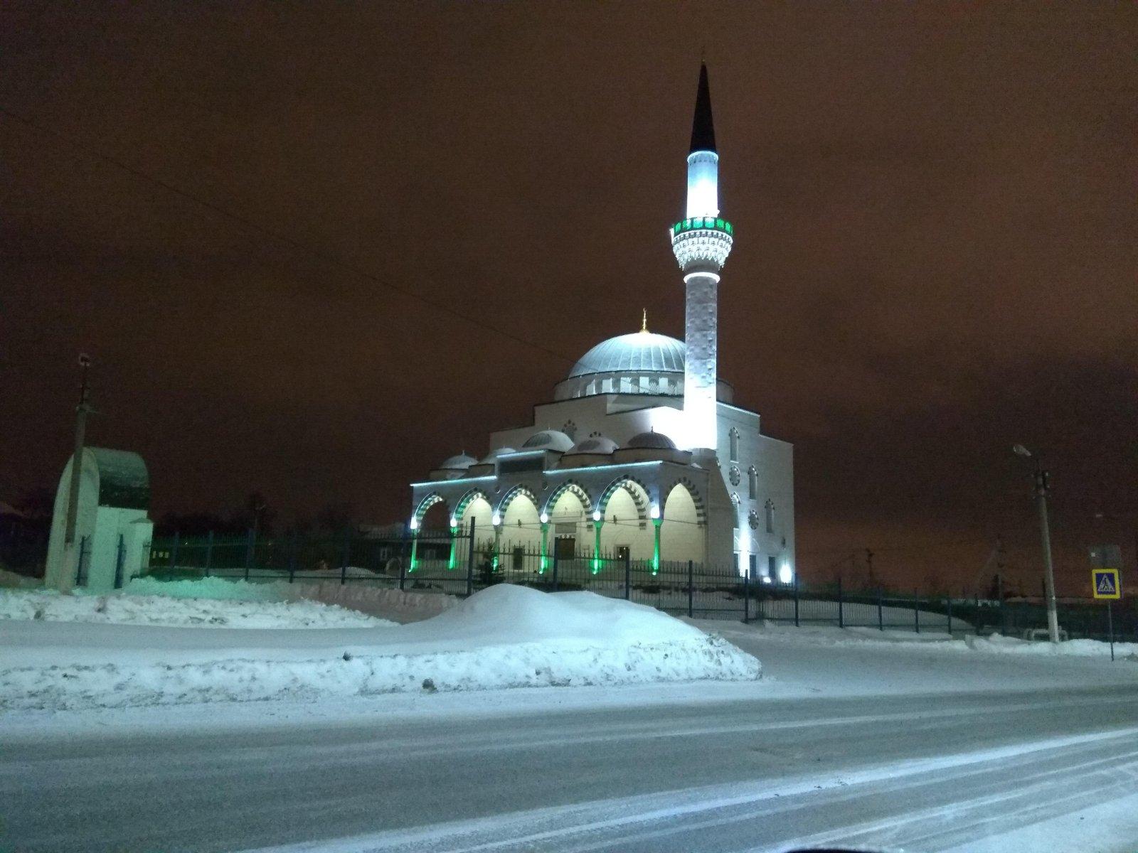 Мечеть верхняя пышма. Медная мечеть в верхней Пышме. Мечеть Аль Бухари. Медная мечеть им. имама Исмаила Аль – Бухари,. Мечеть в Екатеринбурге верхняя Пышма.