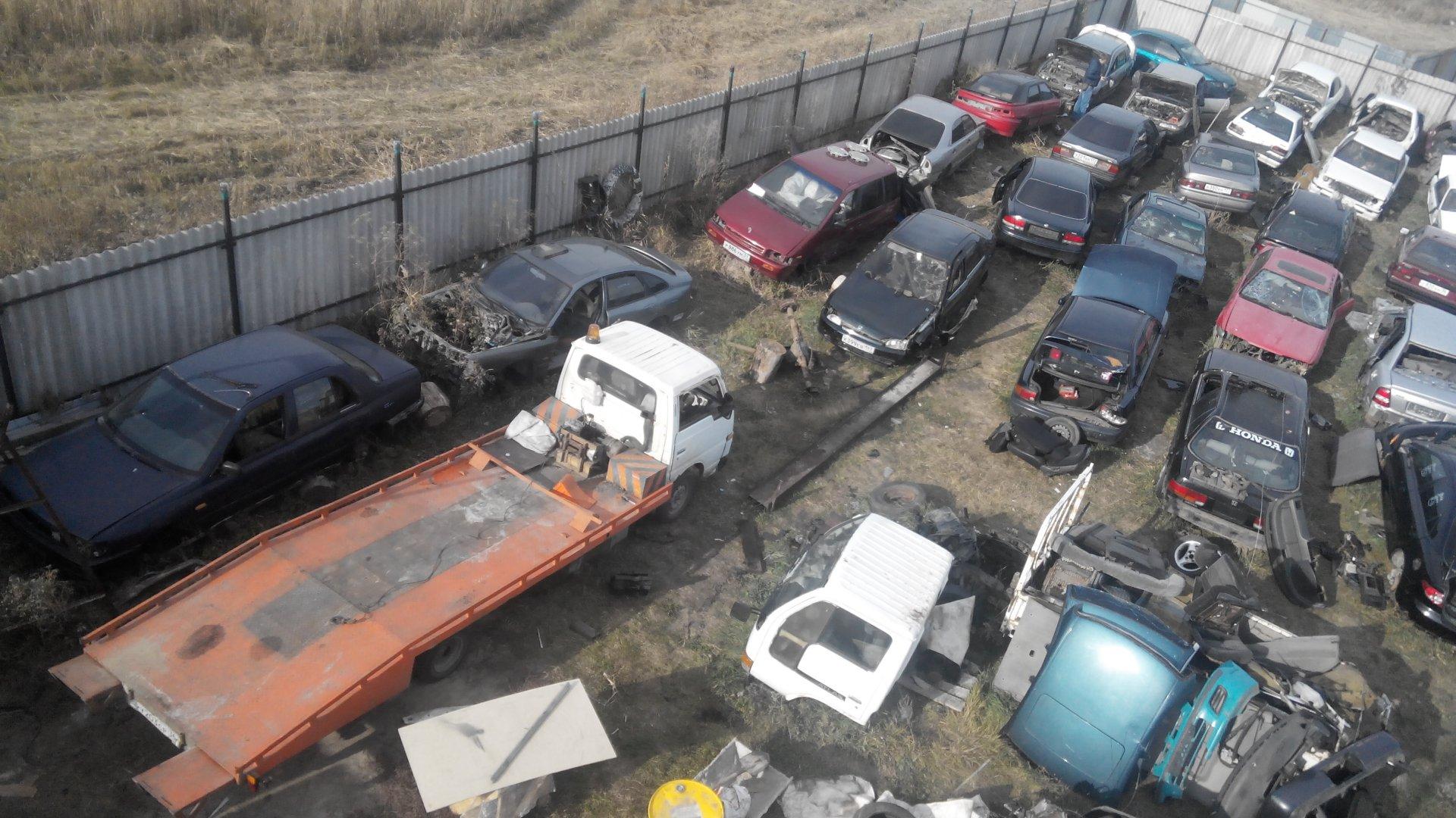 Разборка грузовиков в воронеже. Разобранный грузовик. Авторазборка "рога и копыта. Авторазборка грузовых Воронеж. Рога и копыта Авторазборка в Воронеже.