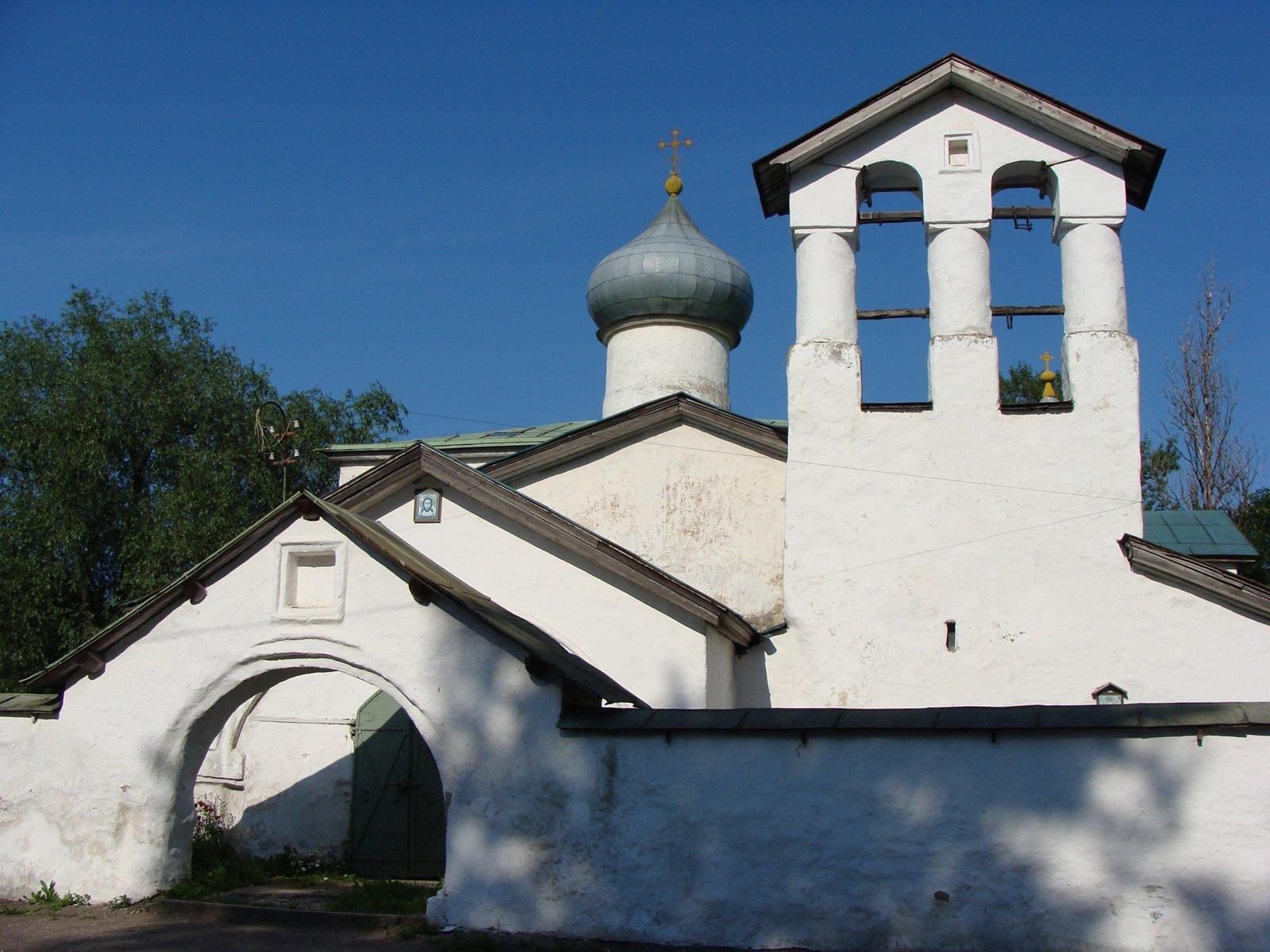 Церковь нерукотворного образа. Храм Спаса Нерукотворного Псков. Церковь Спаса Нерукотворного Псков с Жабьей Лавицы. Образская Церковь Псков. Церковь Спаса Нерукотворного образа Псков.