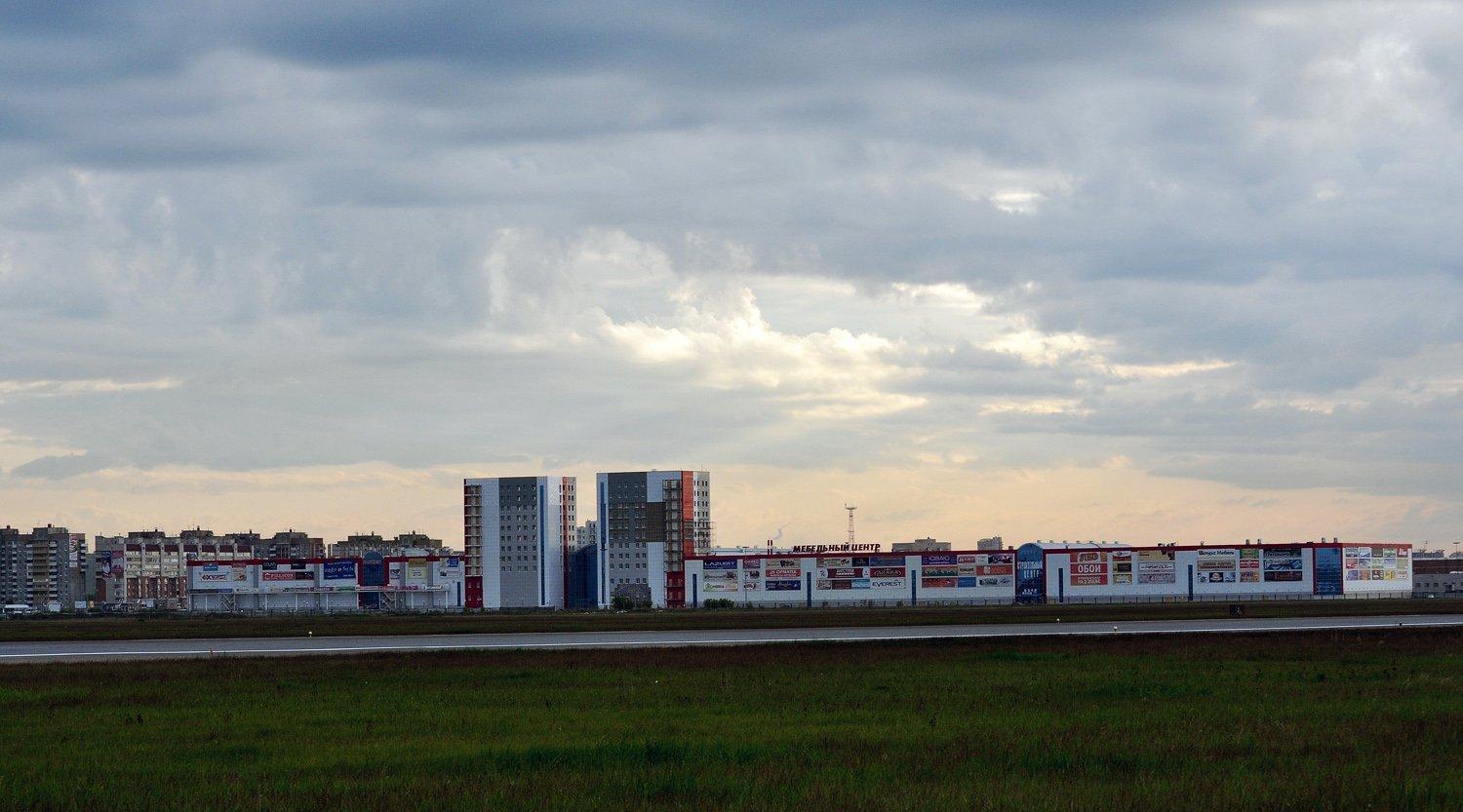 Континент омск. Континент, Омск, улица 70 лет октября, 25, корп. 4. Омск улица 70 лет октября 25 корп 2. Омск здание континента. Континент 70 лет октября.