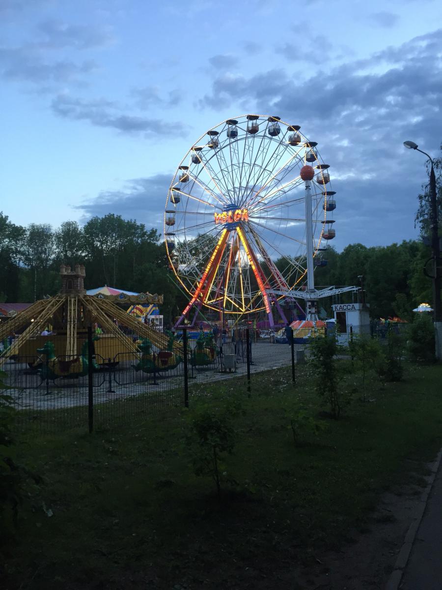 Нижегородский парк культуры и отдыха. Парк культуры и отдыха Нижний Новгород. Автозаводский парк Нижний Новгород аттракционы. Парк Швейцария Нижний Новгород. Колесо обозрения Автозаводский парк Нижний Новгород.