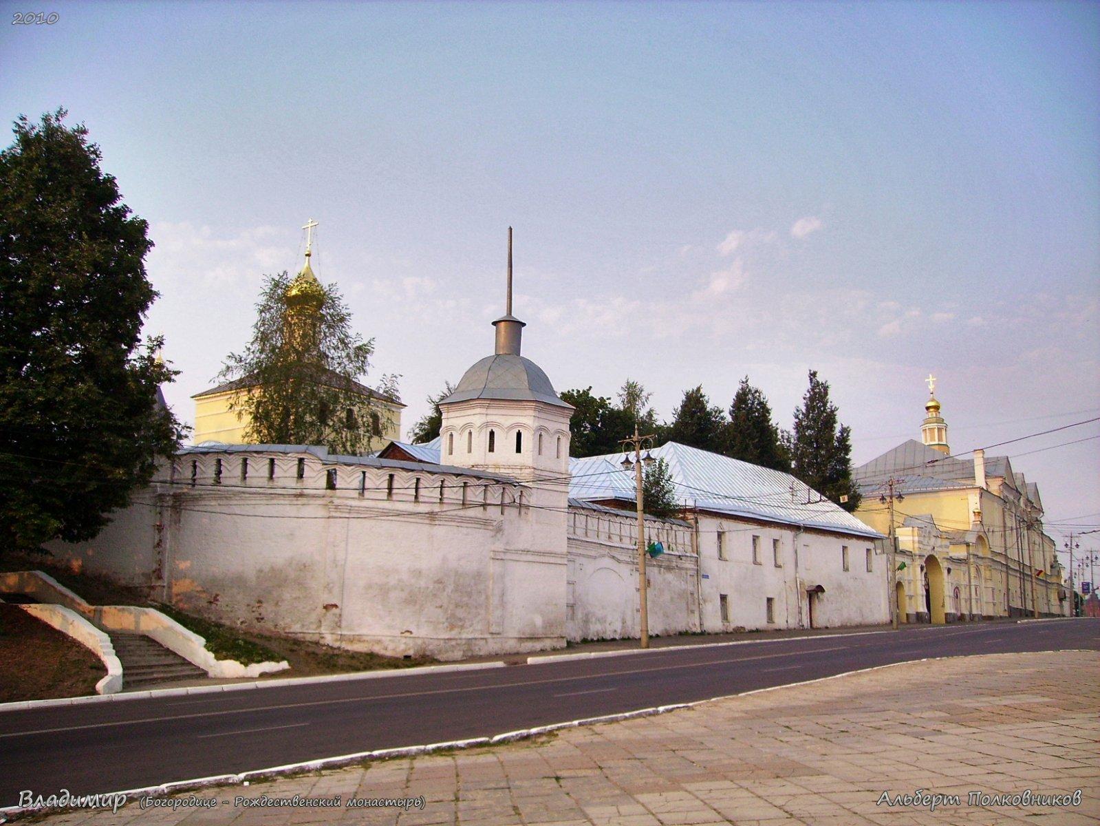 Колокольня Рождественского монастыря Москва